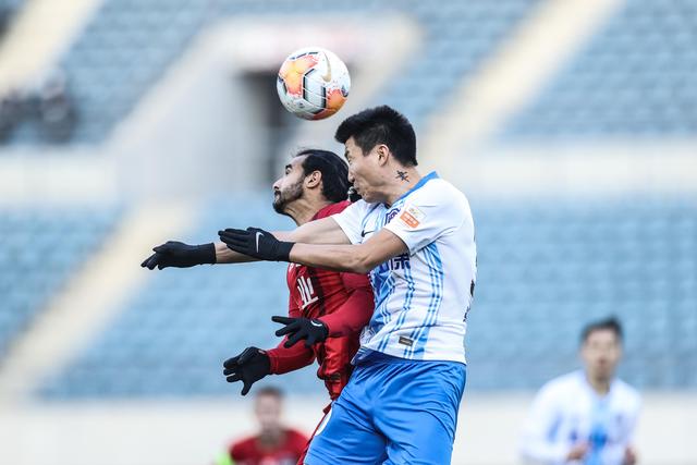 英联杯-伊萨克破门戈登建功 阿森纳0-2纽卡斯尔