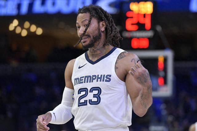 詹姆斯63+21沃特斯40分周琦25分 天津大胜广东